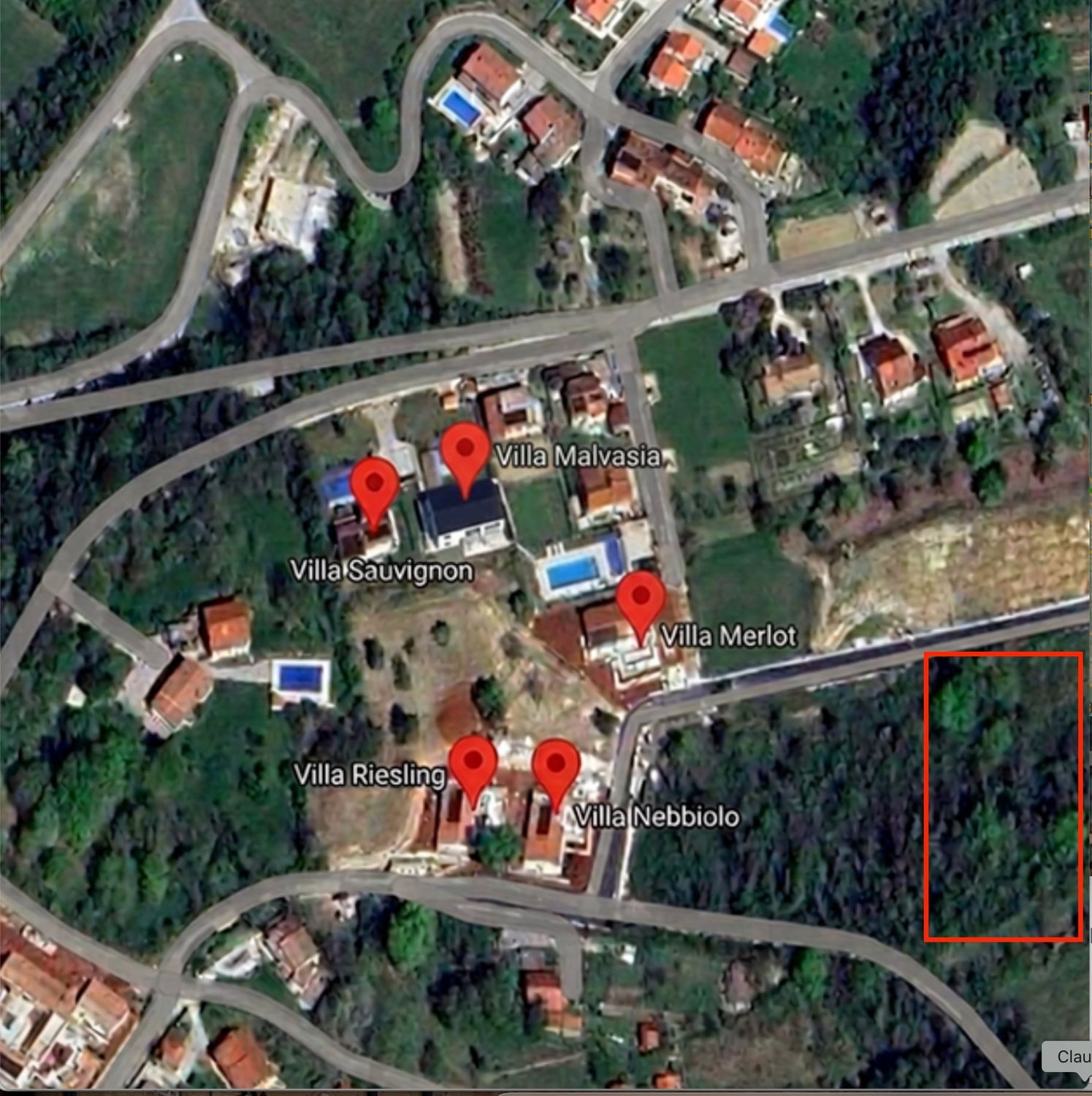 Satellitenaufnahme mit eingezeichneter Grenze der Parzelle 62/28 in Brkač